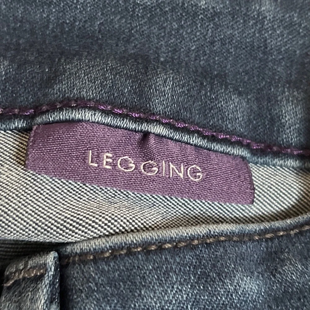 NYDJ Dark Wash Lift Tuck Jeggings 6 - Picture 4 of 6